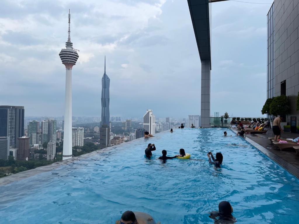 Faced Suites Platinum Klcc กัวลาลัมเปอร์ ภายนอก รูปภาพ