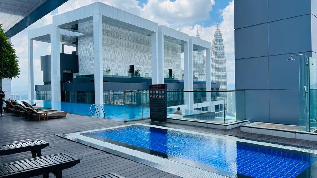 Faced Suites Platinum Klcc กัวลาลัมเปอร์ ภายนอก รูปภาพ